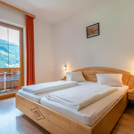 In Neustift Near Lift, Cleaning Included Daire